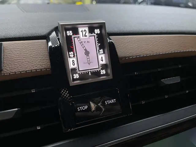 DS DS 7 45THP Rivoli Pioneer Edition