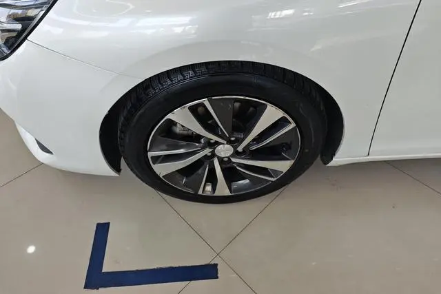 Peugeot Peugeot 408 360THP 10th Anniversary Edition