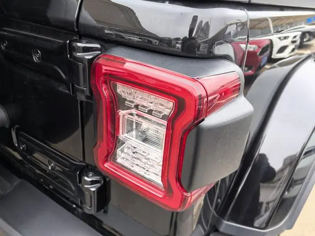 Jeep Wrangler 4xe PHEV Four-door 2.0T 4xe Sahara