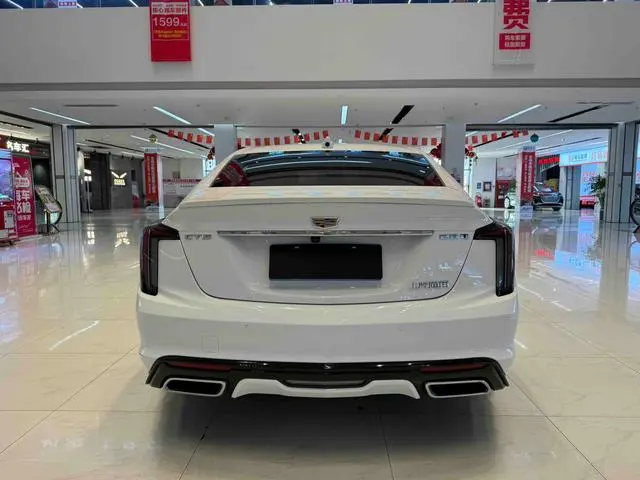 Cadillac Cadillac CT5 28T platinum sporty