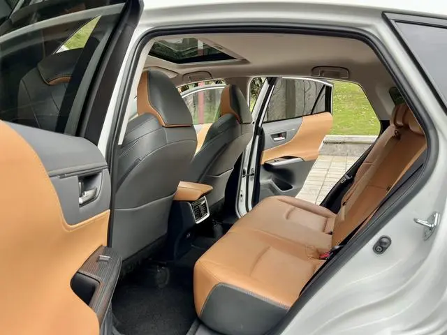 TOYOTA Weisha 2.0L CVT two-wheel drive premium edition