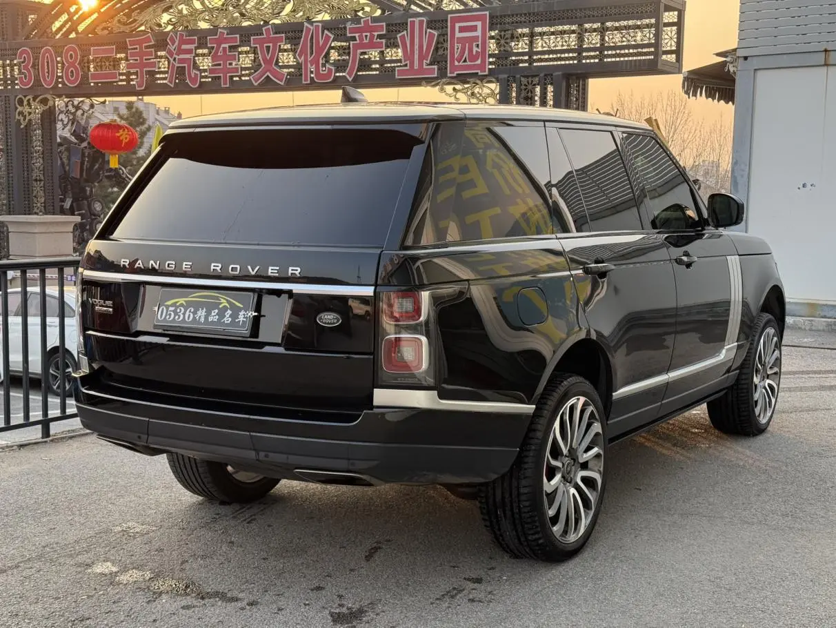 Land Rover Range Rover 3.0 V6 SC Handed down version