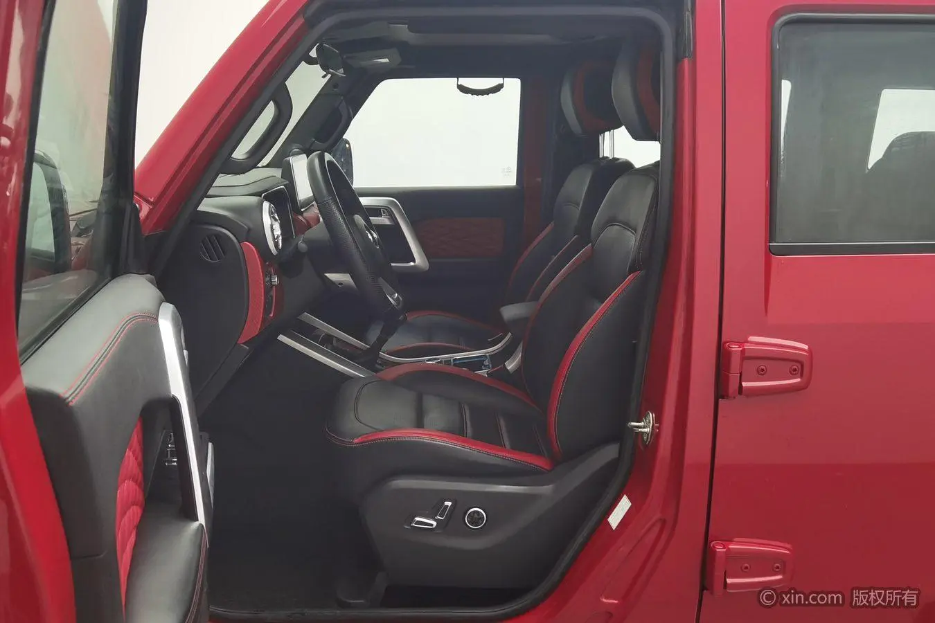 Beijing Beijing off-road BJ40 PLUS 2.3T manual four-wheel drive exclusive edition Country VI