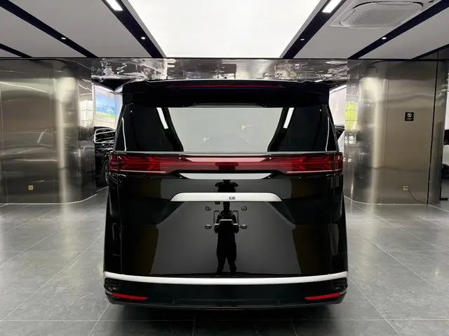 Denza Denza D9 DM 970 four-wheel drive flagship