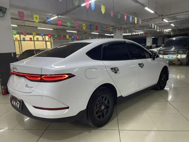BYD Qin PLUS DM Smart driving version DM-i 55KM leading type