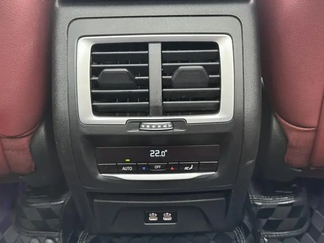 BMW BMW X3 Facelift xDrive25i M sports suit
