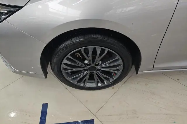 Dongfeng Fengshen Yi Hyun MAX 1.5T Super Power Dad Version
