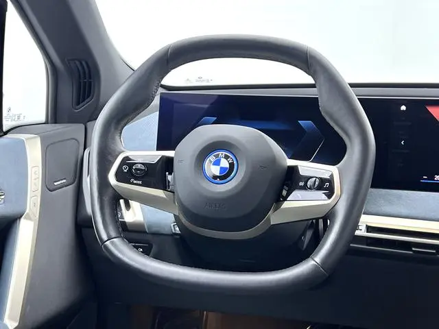 BMW BMW iX xDrive40