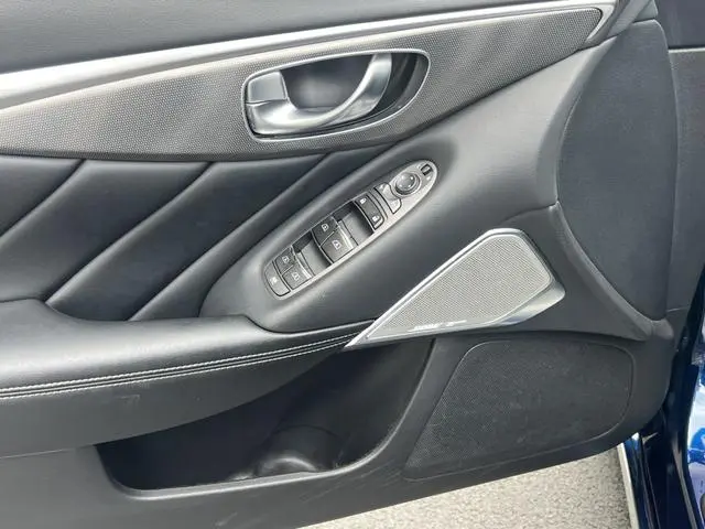 Infiniti Infiniti Q50L 2.0T Premium Version Country VI