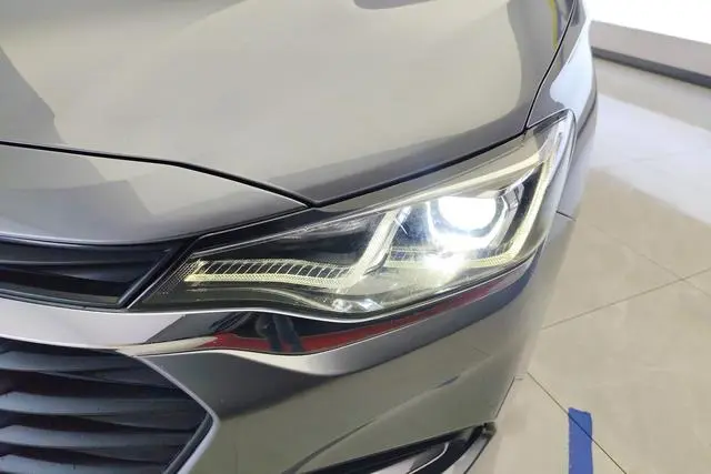 Chevrolet Cruze 320 Automatic Enjoy Edition