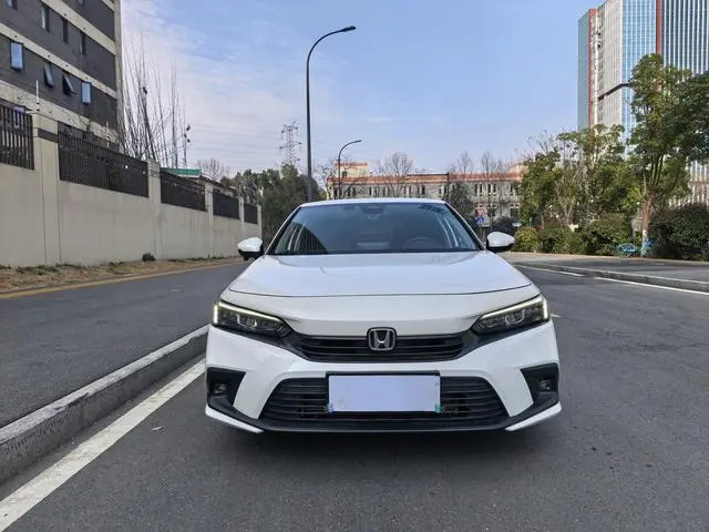 Honda Civic 240TURBO CVT Dynamic Version