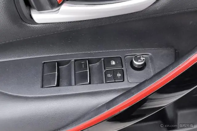 TOYOTA Lei Ling 185T CVT Sports Edition