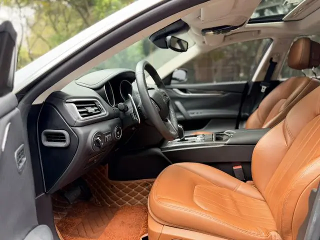 Maserati Ghibli 3.0T Standard Edition