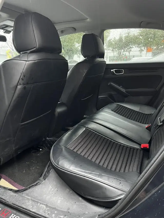 Honda Civic 2.0L e: HEV Pioneer Edition