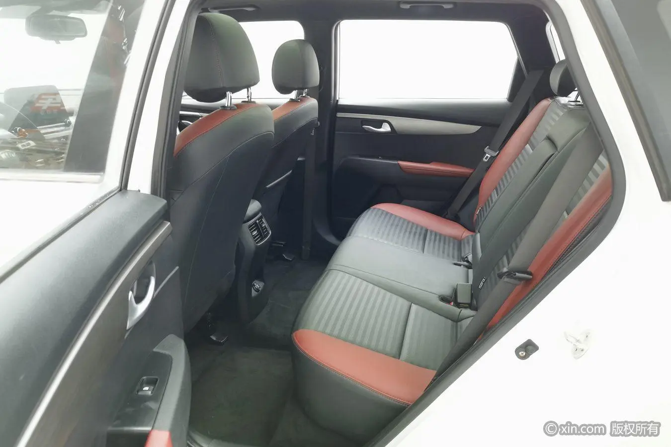 Kia Smart running 1.4T DCT Smart Enjoy Deluxe Edition GLS