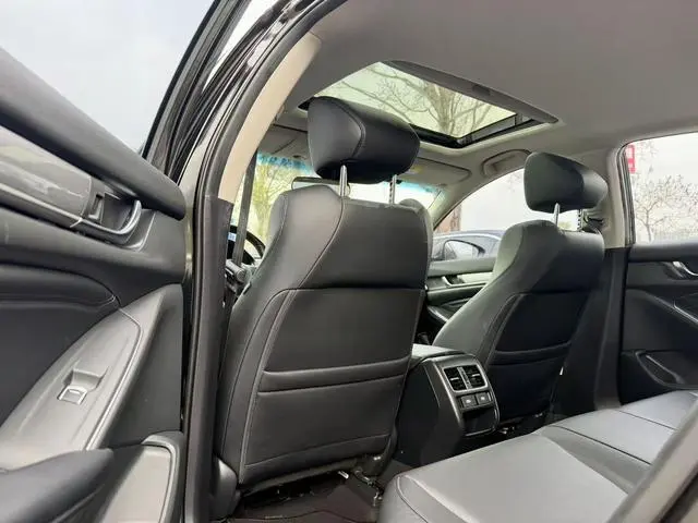 Honda Accord 260TURBO Deluxe Edition