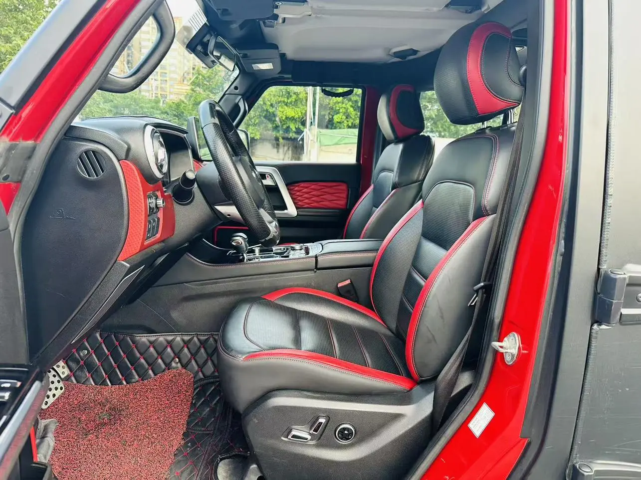 Beijing Beijing off-road BJ40 PLUS 2.3T automatic four-wheel drive exclusive edition Country VI