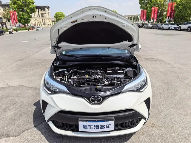 TOYOTA Toyota C-HR 2.0L Comfort Version