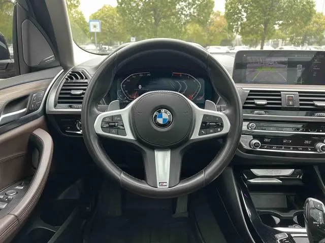 BMW BMW X3 xDrive28i M sports suit