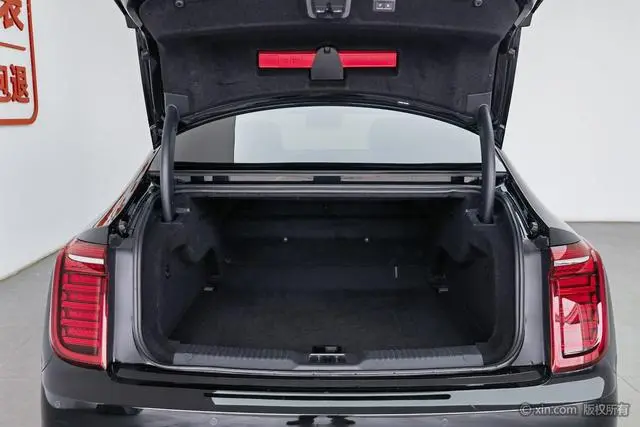Hongqi Hongqi H9 3.0T Zhilian Qichang Version