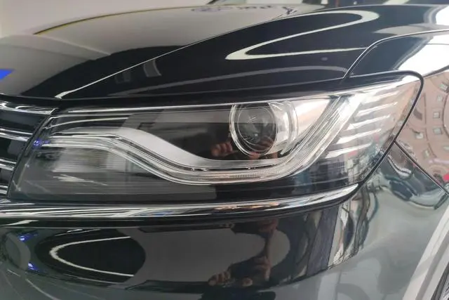 Roewe Roewe RX5 20T two-wheel drive manual Internet Zhihui Edition