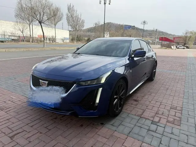 Cadillac Cadillac CT5 28T platinum sporty