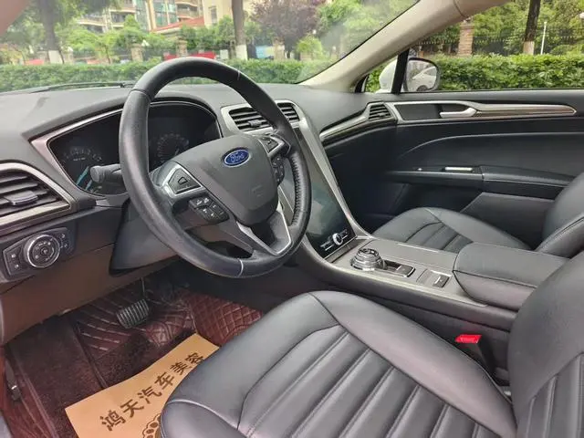 Ford Mondeo EcoBoost 180 fashion type