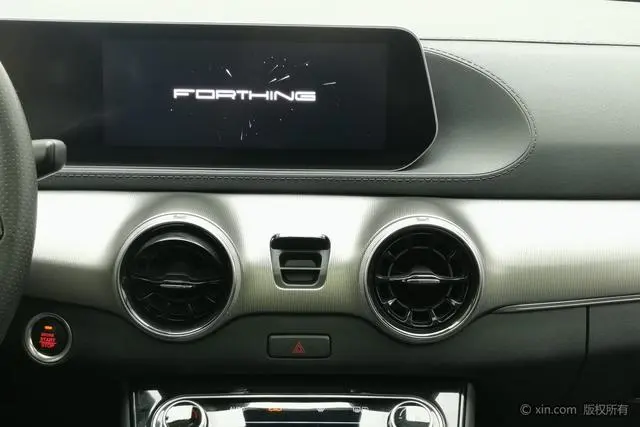 Dongfeng Fengxing Popular T5 EVO 1.5TD DCT Diamond Edition