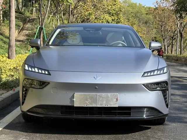 Dongfeng eπ eπ007 Pure electric 540 four-wheel drive Max version