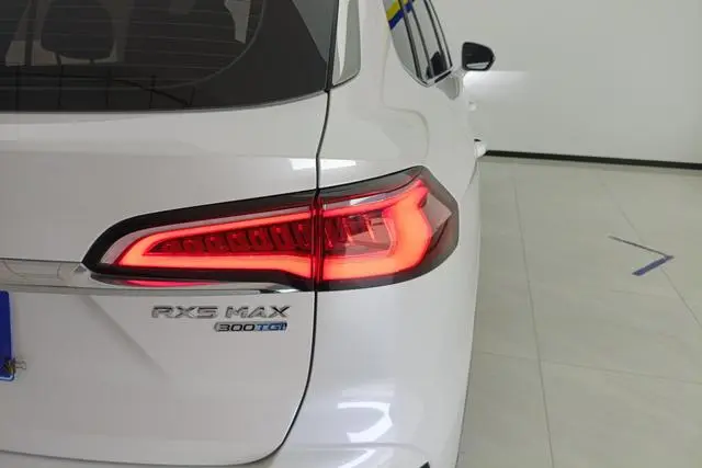 Roewe Roewe RX5 MAX Supreme series 300TGI automatic Smart Cockpit version
