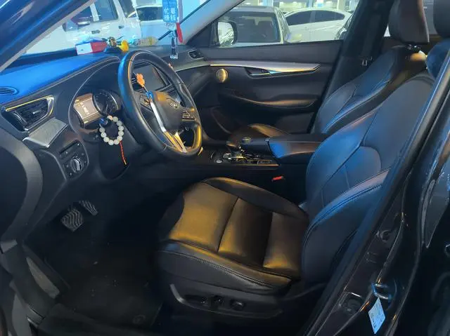 Infiniti Infiniti QX50 2.0T four-wheel drive Elite Edition