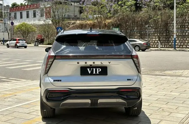 Geely Boyue L 1.5TD DCT Premium Type
