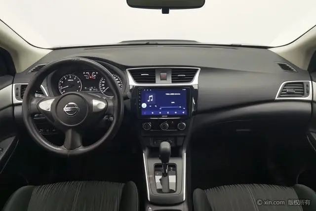 Nissan Xuan Yi Classic 1.6 XE CVT Comfort Edition
