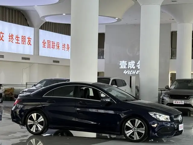 Mercedes-Benz Mercedes-Benz CLA CLA 200 fashion type