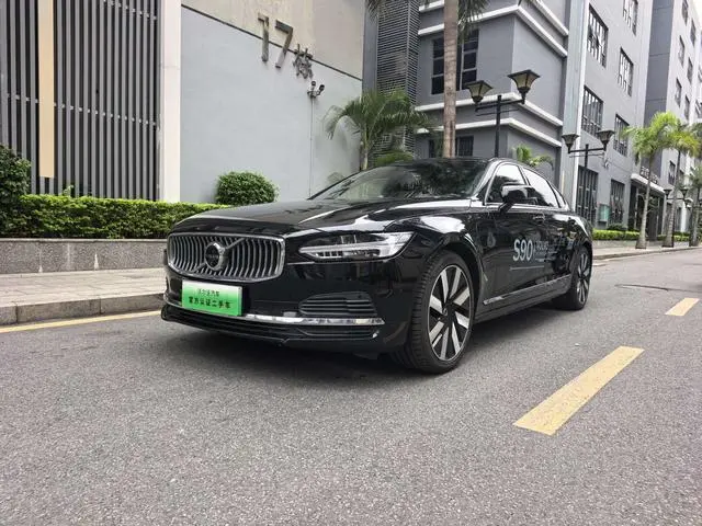 Volvo Volvo S90 PHEV T8 four-wheel drive long battery life Zhiya Deluxe Edition