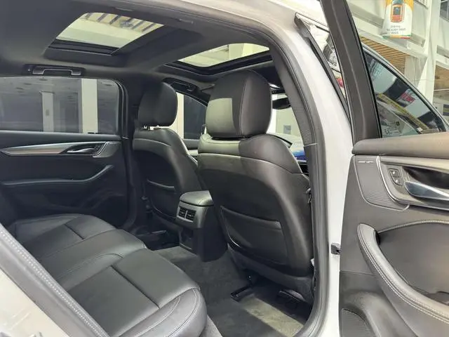 Cadillac Cadillac CT5 28T luxury