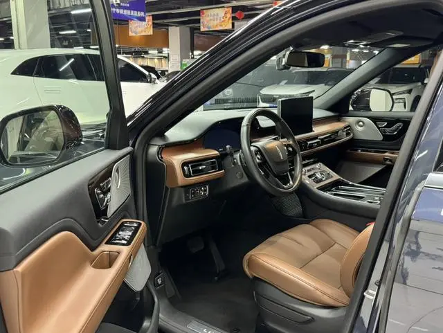 Lincoln Flying home 3.0T V6 four-wheel drive Executive Edition