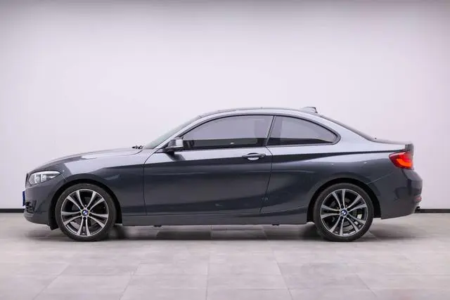 BMW BMW 2 Series (imported) 225i sports design suit