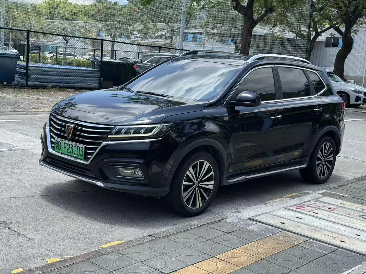 Roewe Roewe eRX5 50T Hybrid Interconnection Premium Ultimate Edition