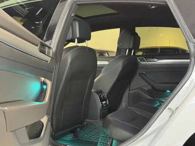Volkswagen Volkswagen CC 330TSI Charm Edition Country VI