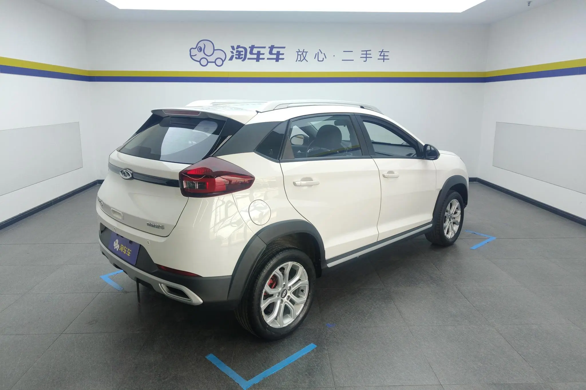Chery Fulwin Tiggo 3x Diamond version 1.5L manual 2 carats