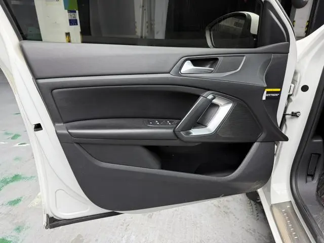 Peugeot Peugeot 408 1.6T Automatic Deluxe Edition