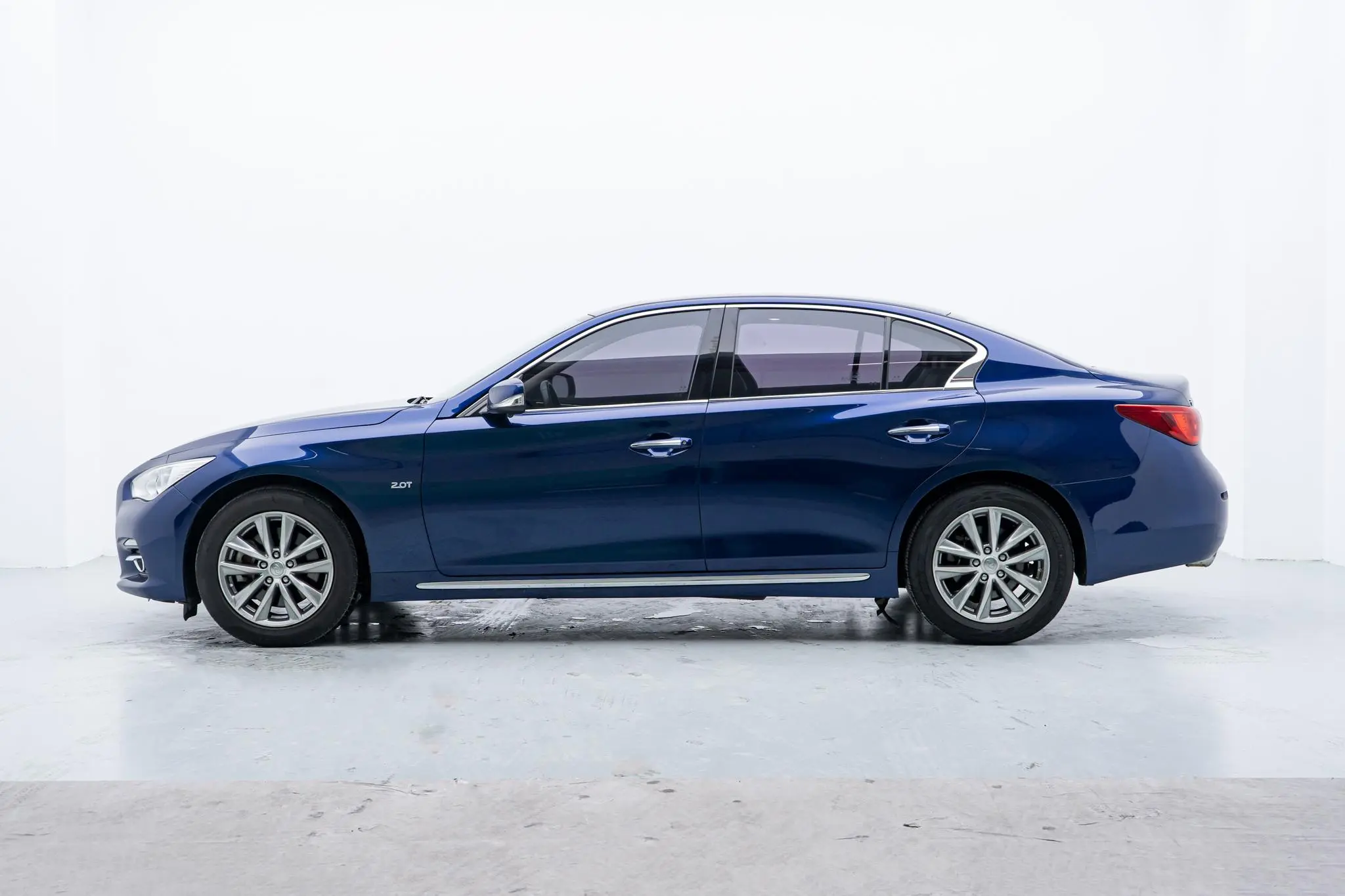 Infiniti Infiniti Q50L 2.0T Comfort Edition