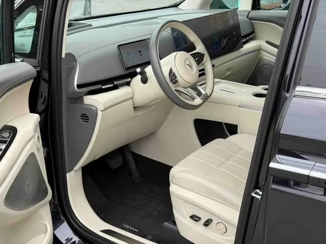 VOYAH Lantu Dreamer PHEV Four-wheel drive flagship Kunpeng Edition