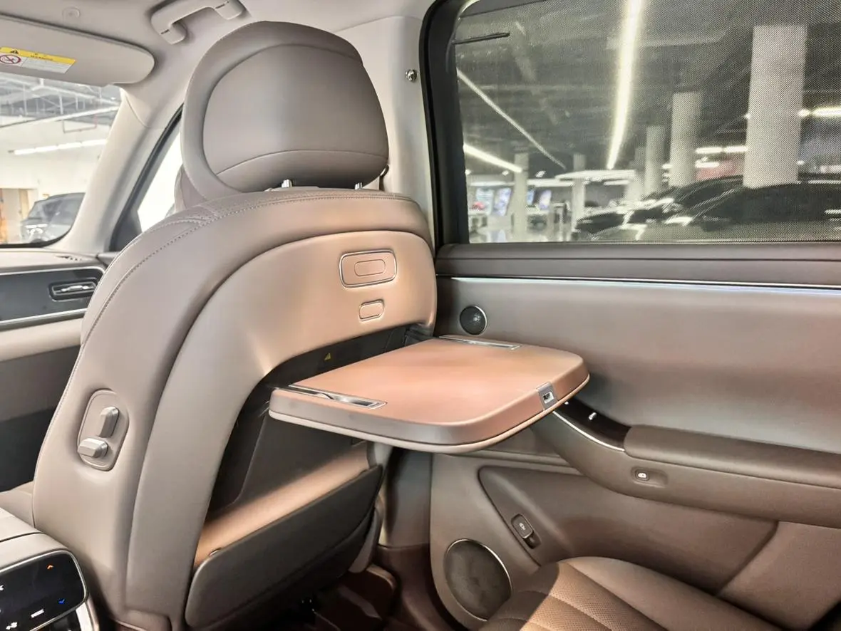 AITO Ask the world M7 Extended range Ultra five-seater four-wheel drive version