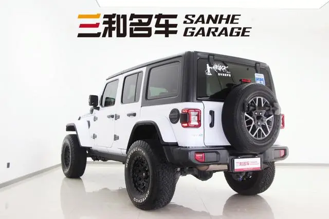 Jeep Wrangler 4xe PHEV Four-door 2.0T 4xe Sahara
