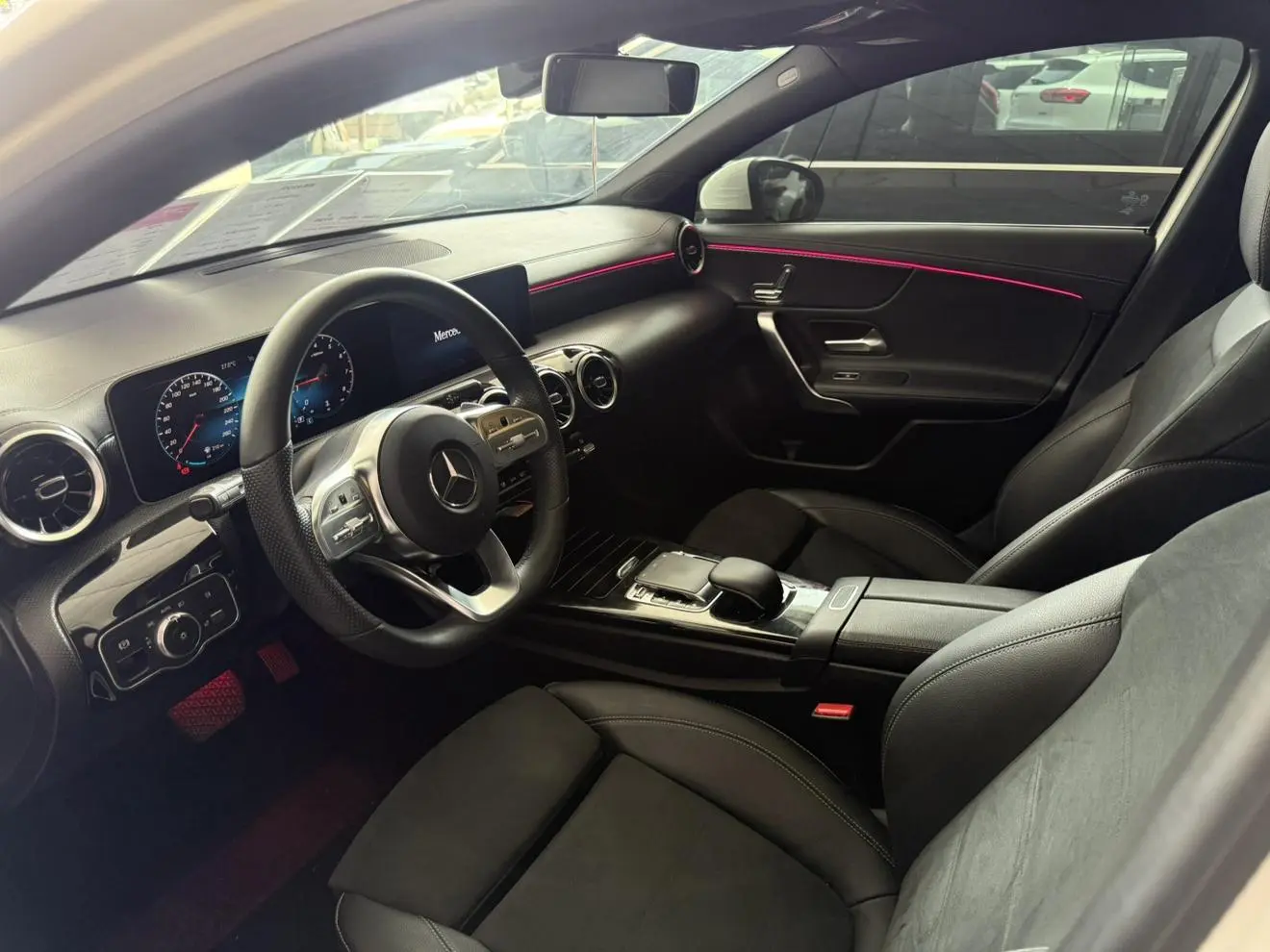 Mercedes-Benz Mercedes-Benz A-class A 200 L sports sedan