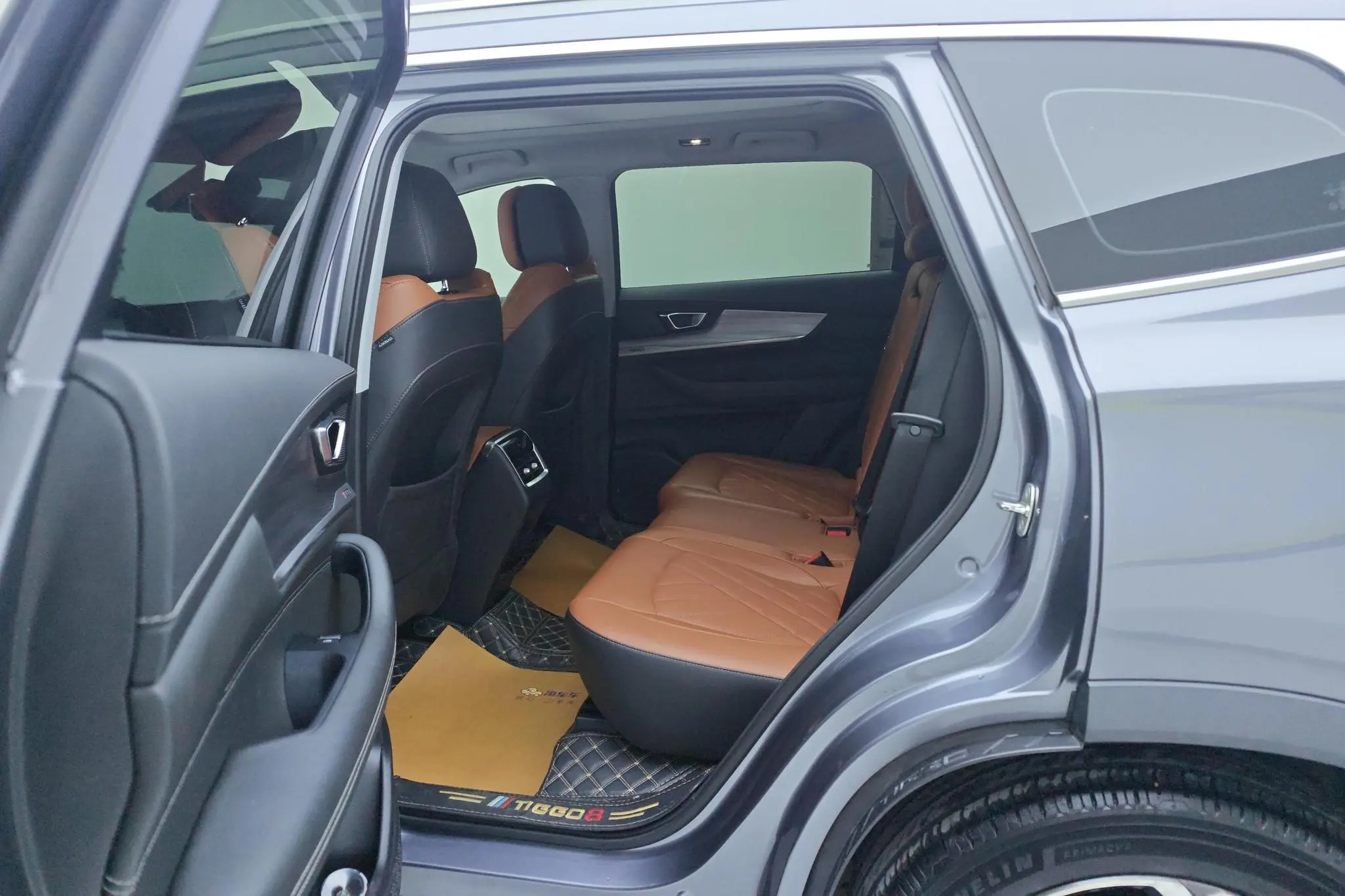 Chery Fulwin Tiggo 8 Kunpeng version 390TGDI automatic Rocker version