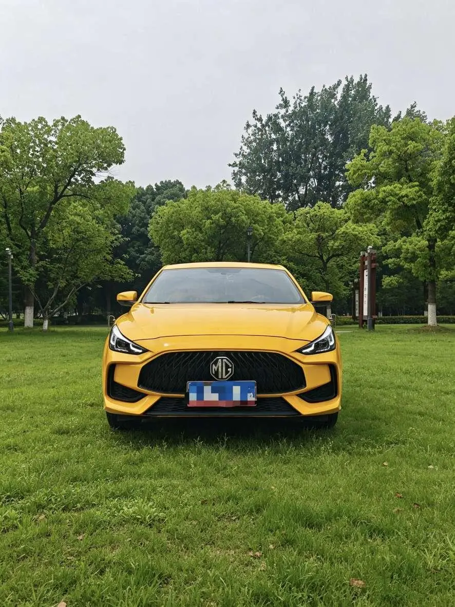 MG MG5 180DVVT CVT Youth Fashion Edition