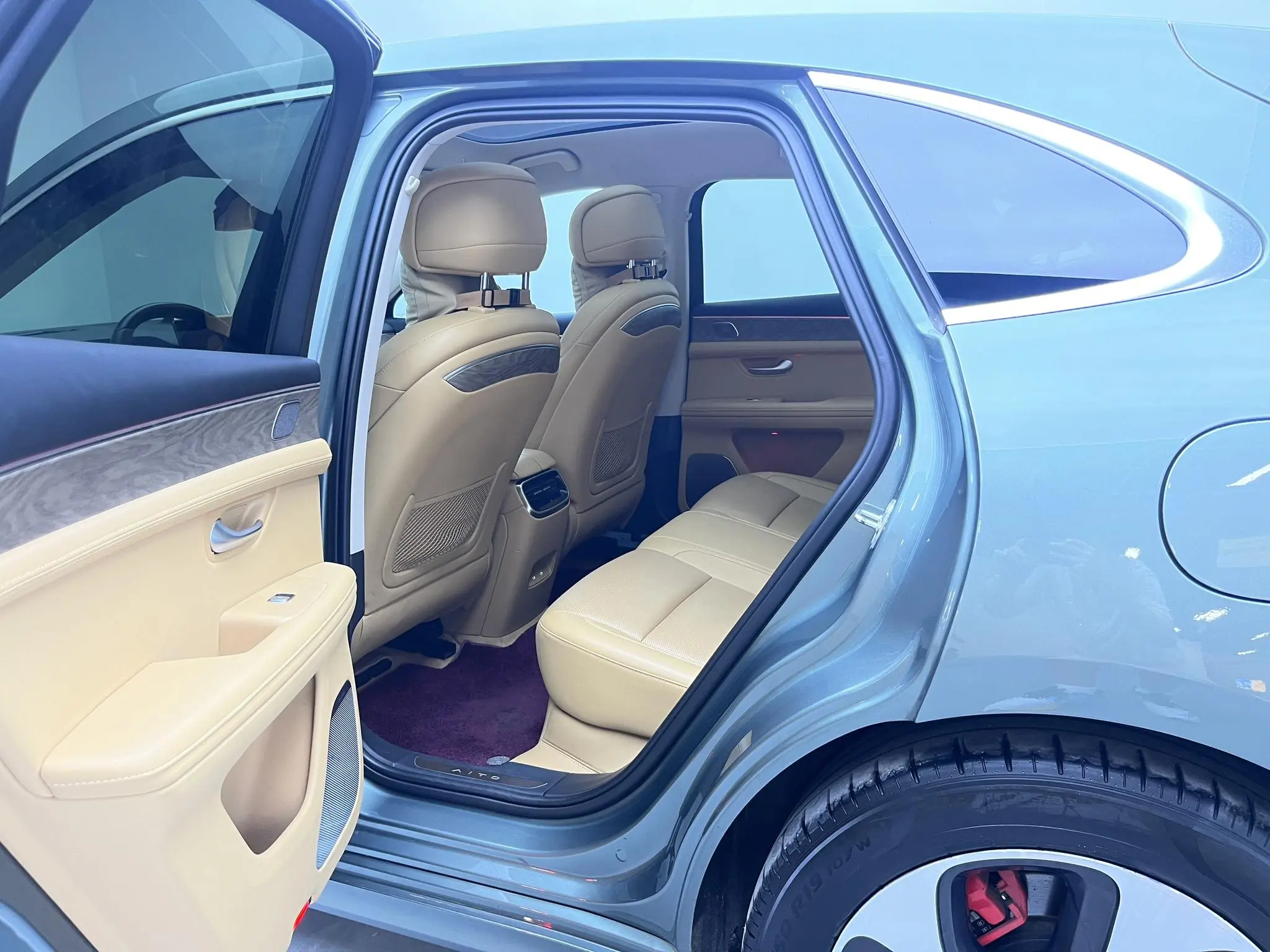 AITO Ask the world M5 Extended range rear drive standard edition